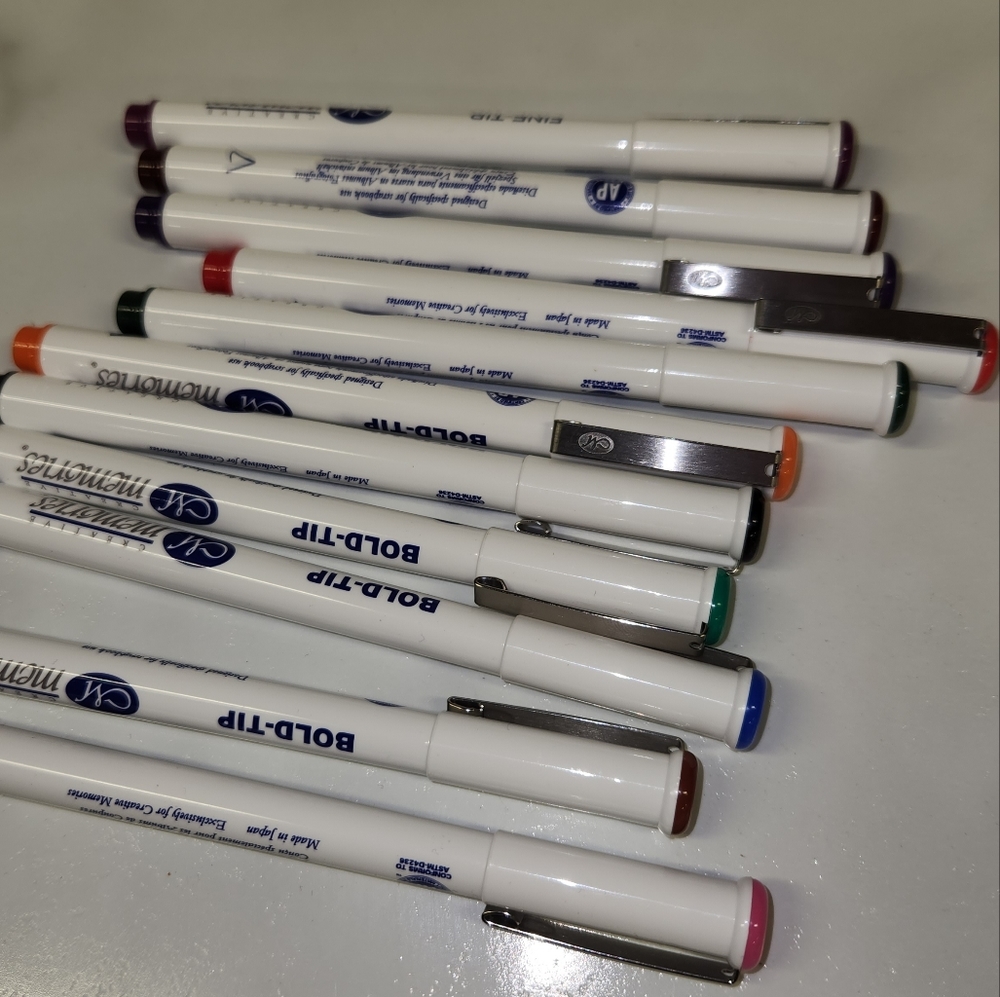 Set of 11 Creative Memories Markers
